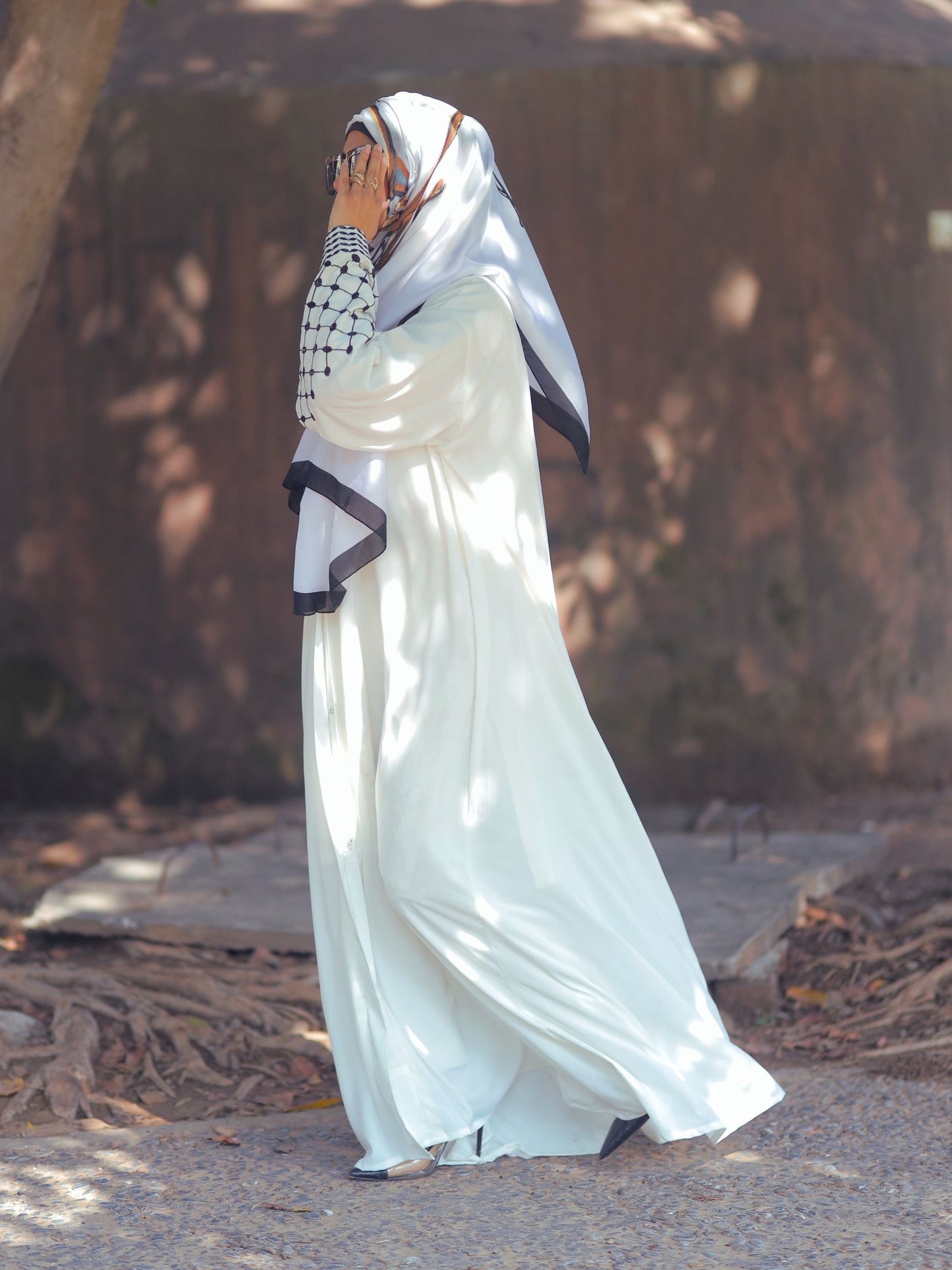 DIVINE - KAFFIYEH