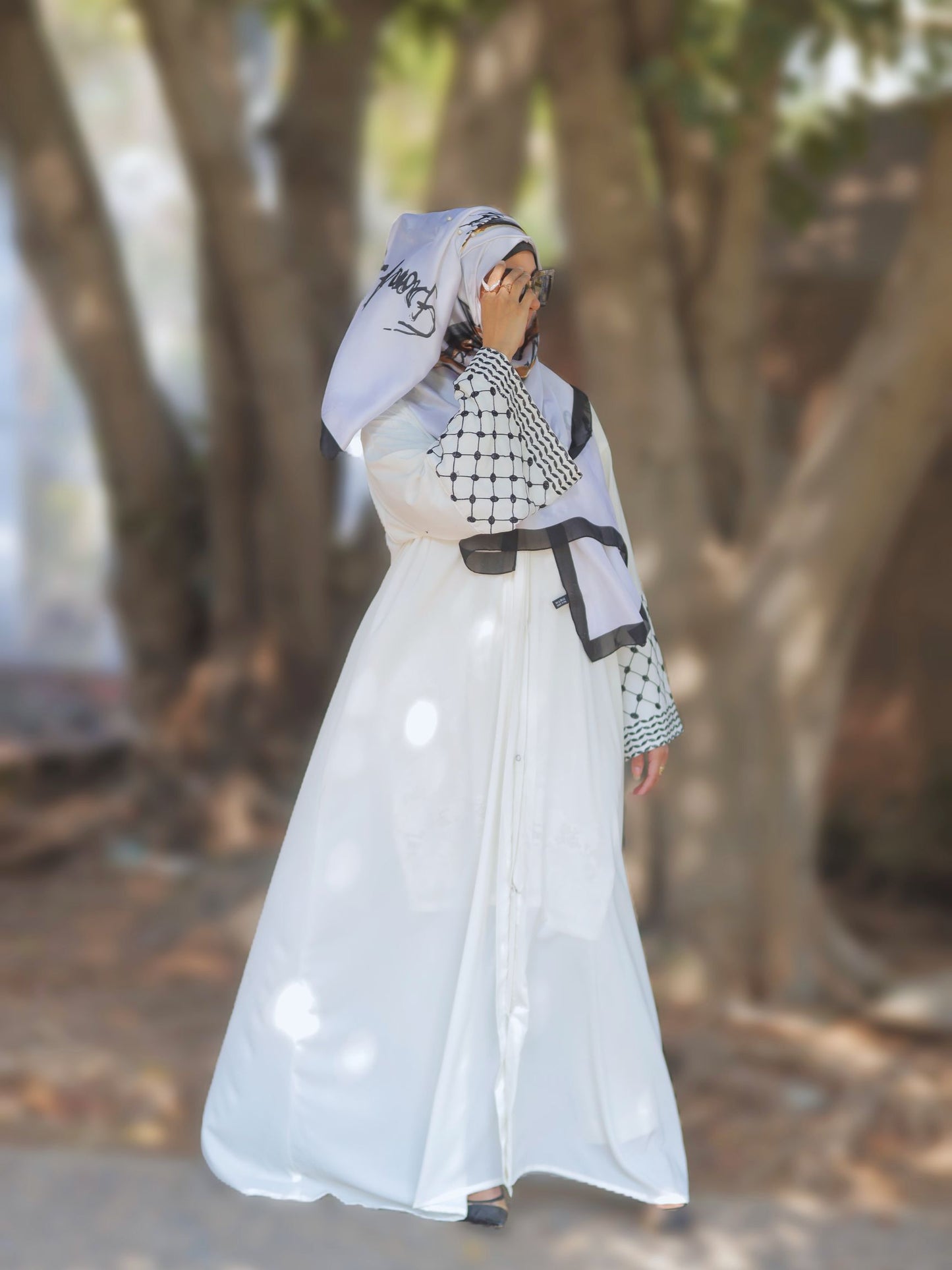 DIVINE - KAFFIYEH