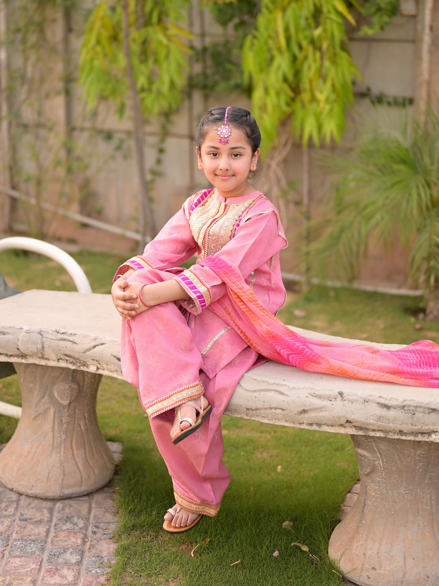Gulrukh (گل رخ)