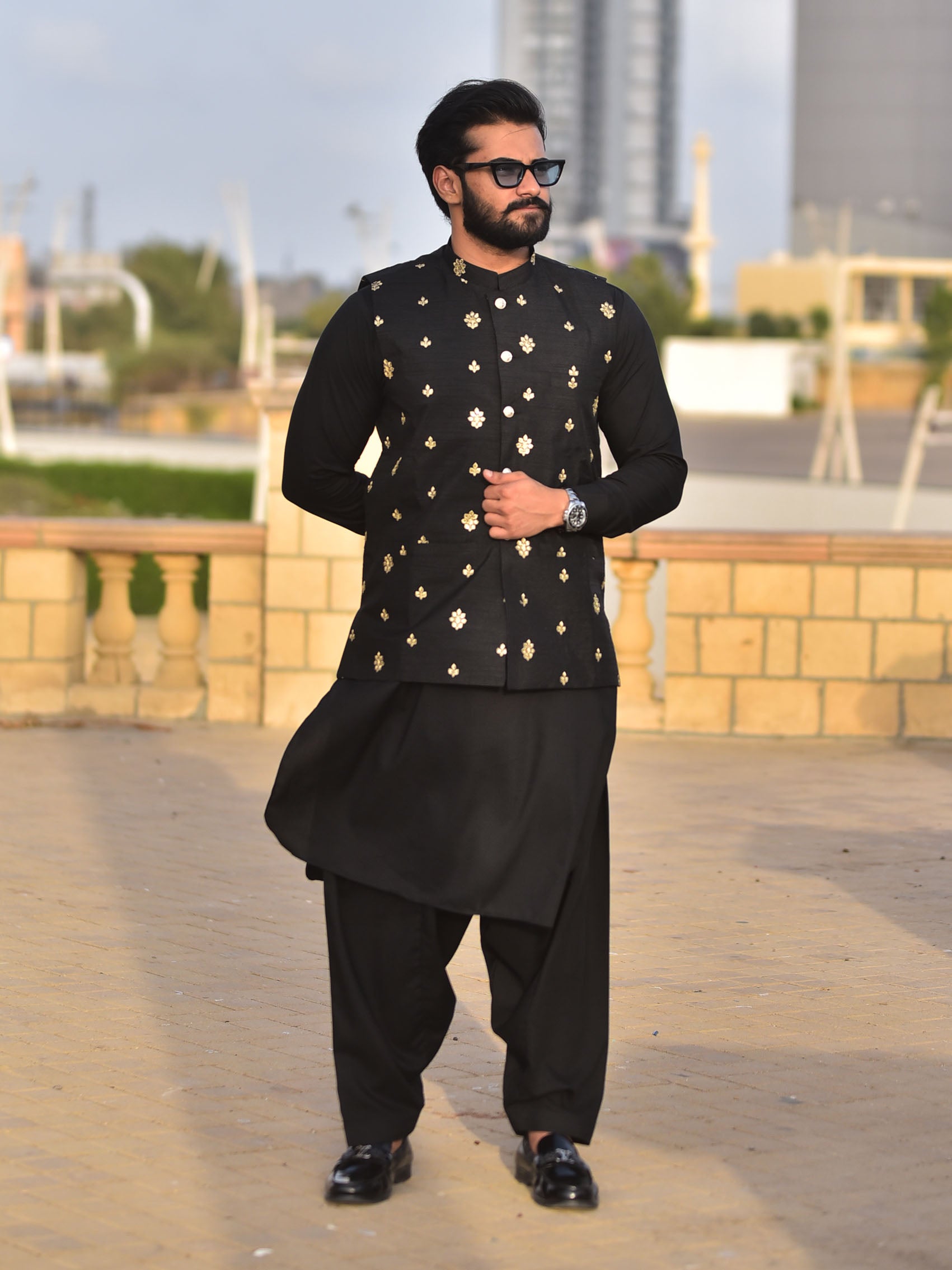 Black Vest Outfit By Zari