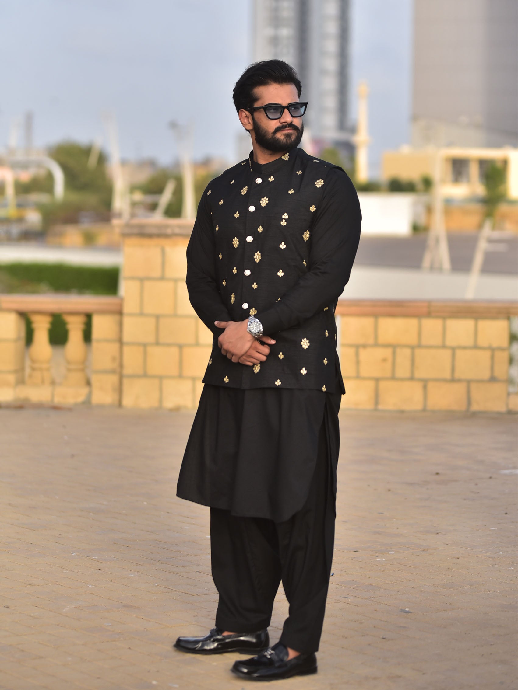 Black Vest Outfit By Zari