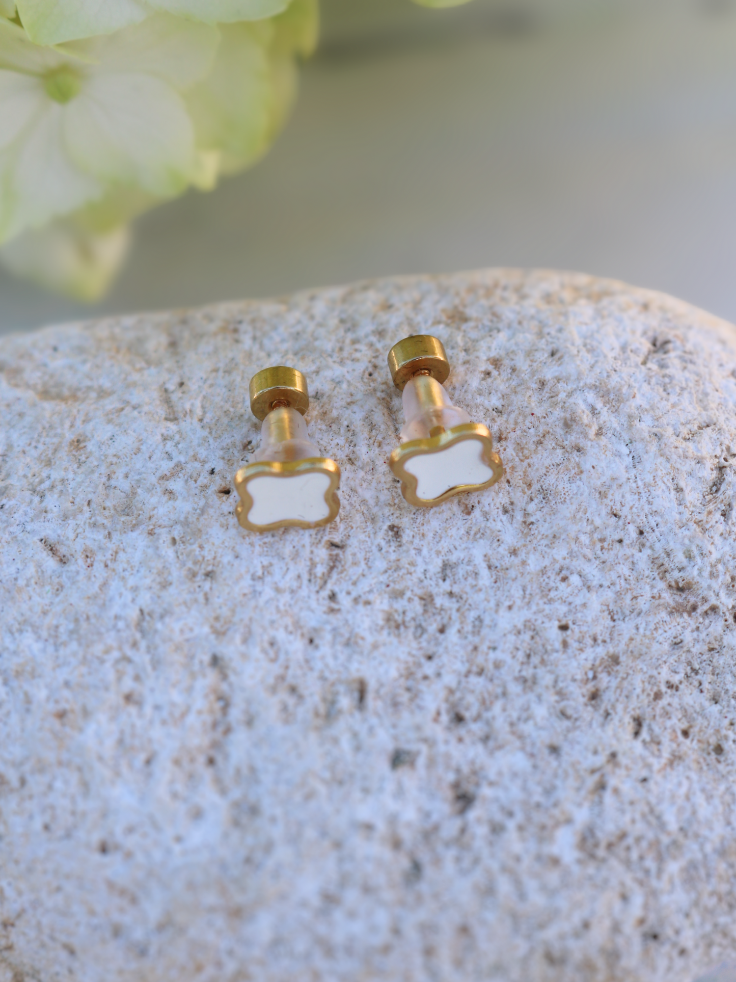 4 Leaf Ear Studs