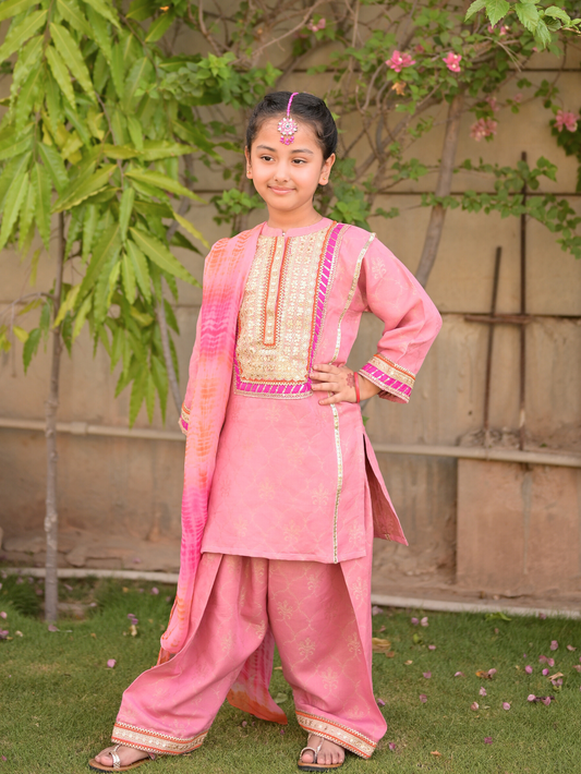 Gulrukh (گل رخ)